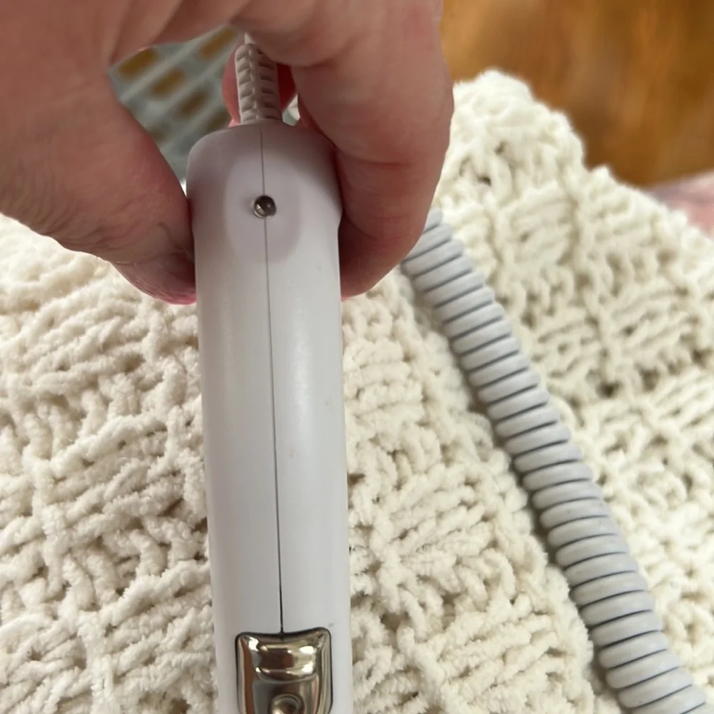 Older model ipad car charger
